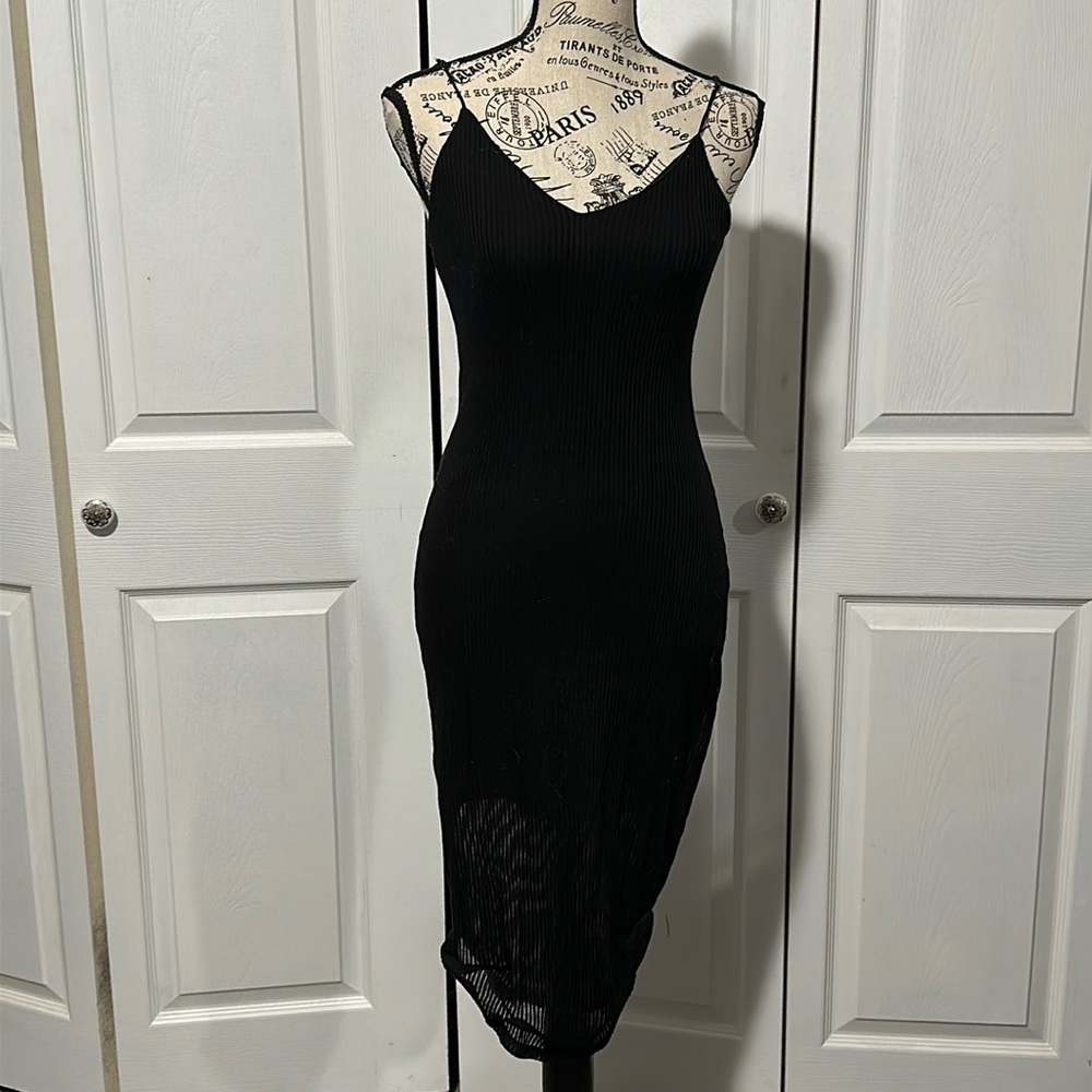 Express midi dress 🖤 - Picture 3 of 12